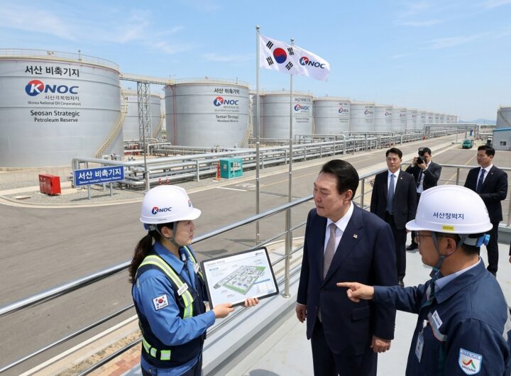 대통령, 석유 비축시설 현장 방문하며 관련 산업계에 외교·정책적 전폭 지원 약속