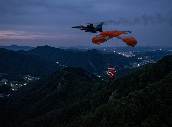 야간훈련 중 경북 영주에서 공군 F-16C 추락사고 발생, 조종사는 긴급 탈출 성공… 기체 운용 40년차